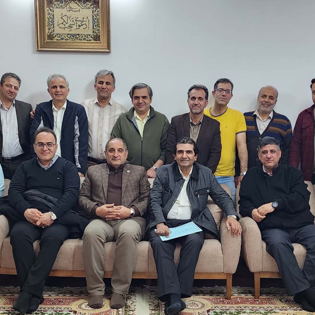 The 42nd meeting of the trade association of Qom Hand-woven rugs employers (development of activities and relations of the association and Qom rugs exhibition)