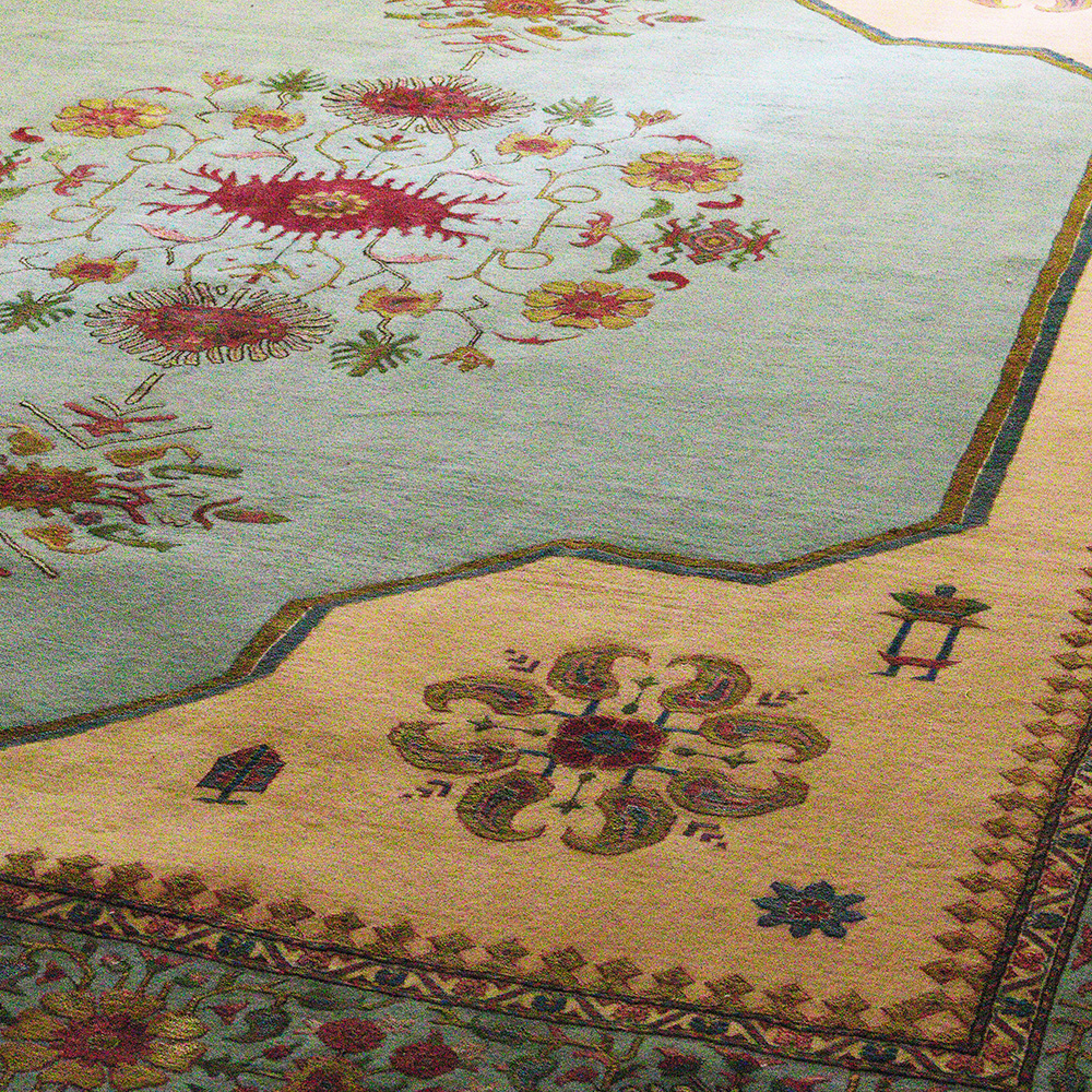 Medallion-corner in rug